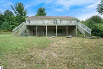 1201 Bellows Avenue Frankfort, MI 49635