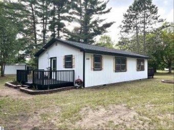 6481 N 35 Road Manton, MI 49663