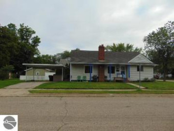 504 Iowa Street Alma, MI 48801