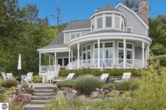 3 West Manitou Shore THE HOMESTEAD Glen Arbor, MI 49636