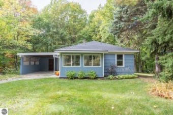 2998 S Good Harbor Trail Cedar, MI 49621