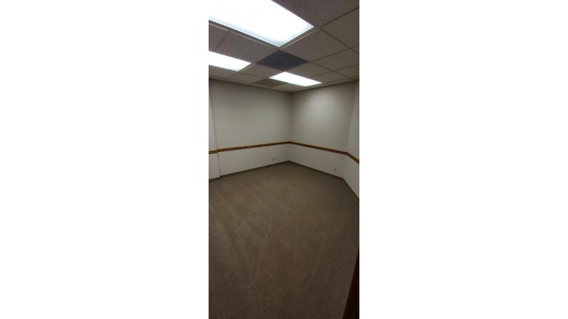 1 E Waldo Blvd Manitowoc, WI 54220-2912 by Choice Commercial Real Estate LLC $13