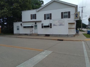 617 S First St, Watertown, WI 53094-6726