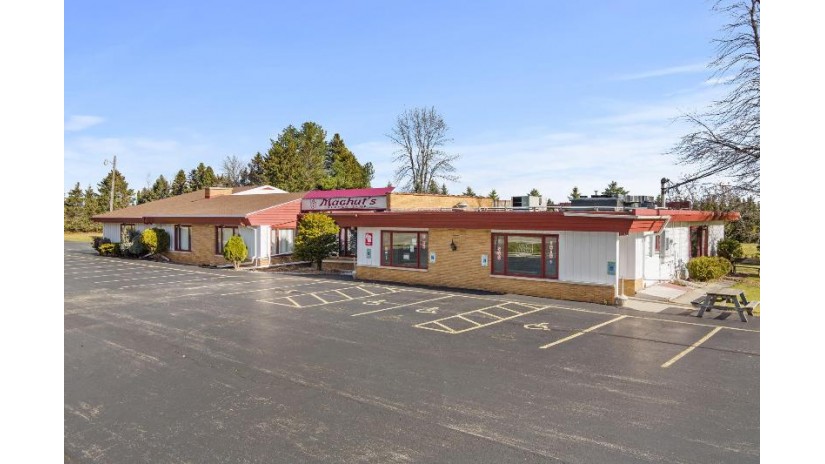 3911 Lincoln Ave Two Rivers, WI 54241 by Choice Commercial Real Estate LLC $599,000