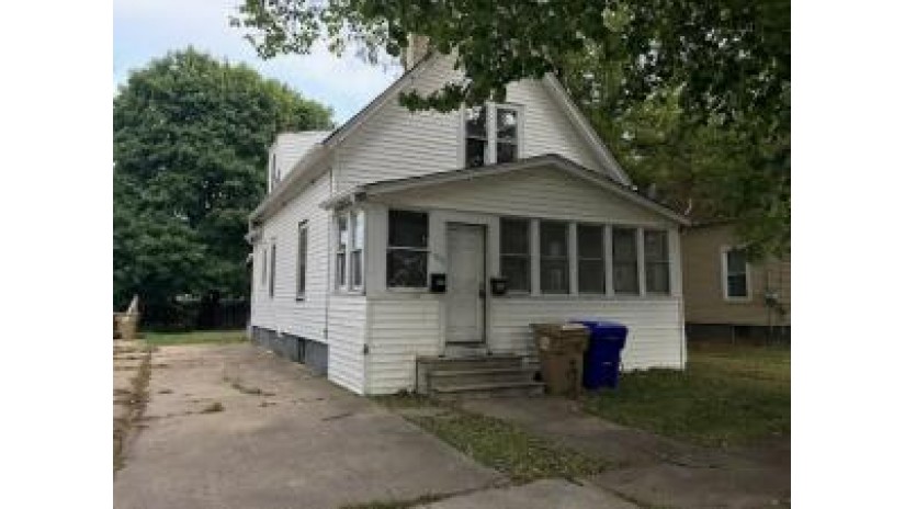 4819 14th Ave Kenosha, WI 53140 by EXP Realty, LLC~MKE $134,900