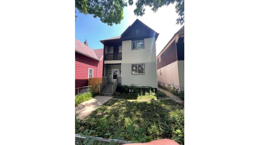 1436 N 30th St Milwaukee, WI 53208 by Smart Asset Realty Inc $75,000