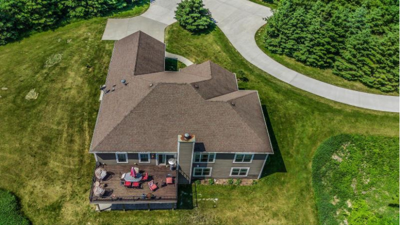 N5194 Blue Valley Rd Herman, WI 53027 by Emmer Real Estate Group $1,495,000