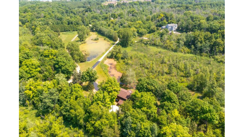 6215 Riesch Rd West Bend, WI 53095 by Stateline Dream Homes, Inc. $2,750,000