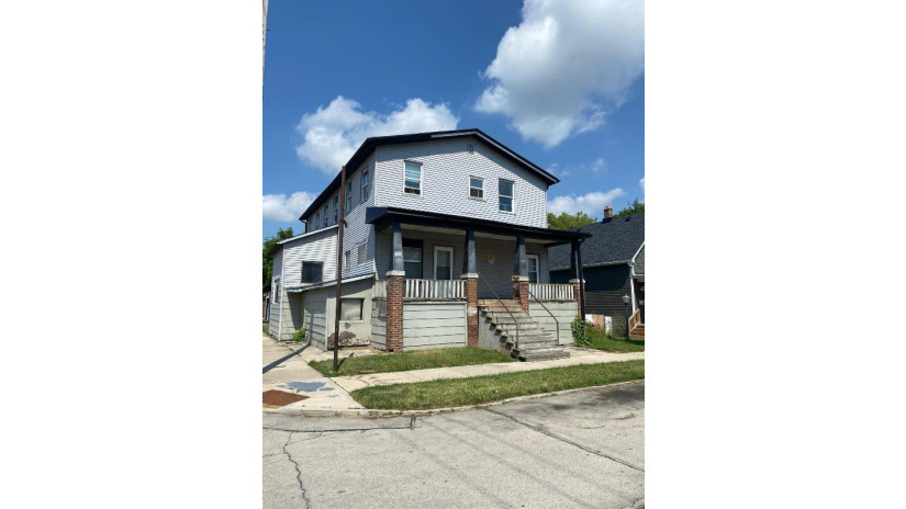 1644 Packard Ave Racine, WI 53403 by The Curated Key Collective $184,900