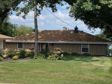 W2216 Wilmers Grove Rd, East Troy, WI 53120-2015