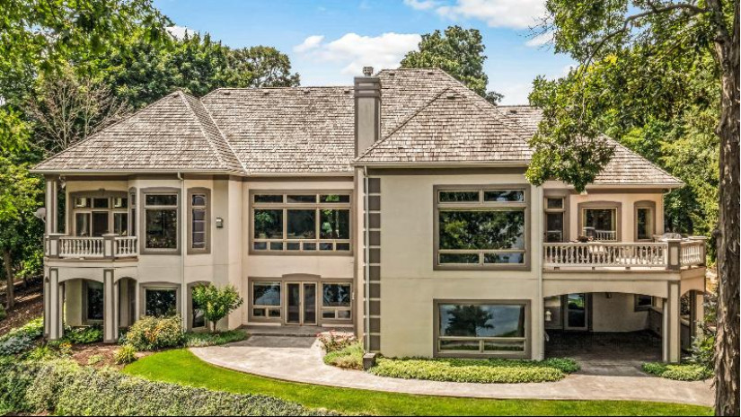 820 Back Bay Rd Delafield, WI 53018 by Compass RE WI-Lake Country $3,500,000