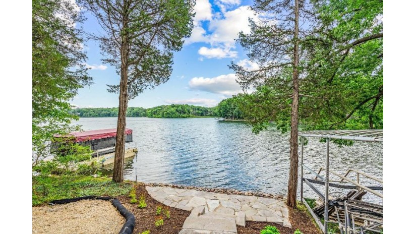 2828 N Interlaken Dr Summit, WI 53066 by Compass RE WI-Northshore $3,350,000