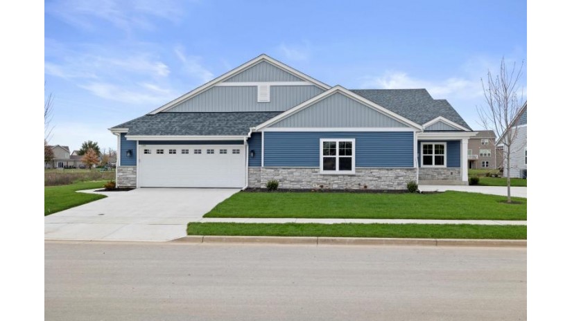 1588 Weston Ridge Rd Oconomowoc, WI 53066 by Villa Realty $599,000