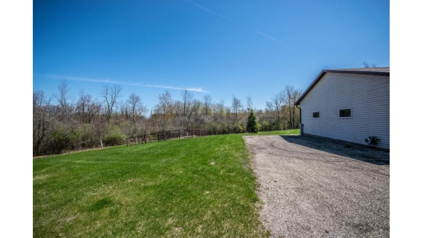 6265 Hilldale Dr Hartford, WI 53027 by Emmer Real Estate Group $750,000