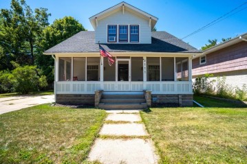 2111 Mill St, East Troy, WI 53120
