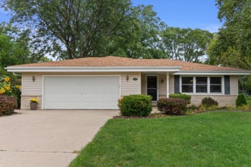 4810 W Edgerton Ave, Greenfield, WI 53220