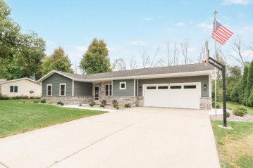 722 Forest Dr, Mayville, WI 53050-1704