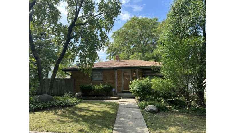 4163 N 71st St Milwaukee, WI 53216 by Keller Williams-MNS Wauwatosa $115,900