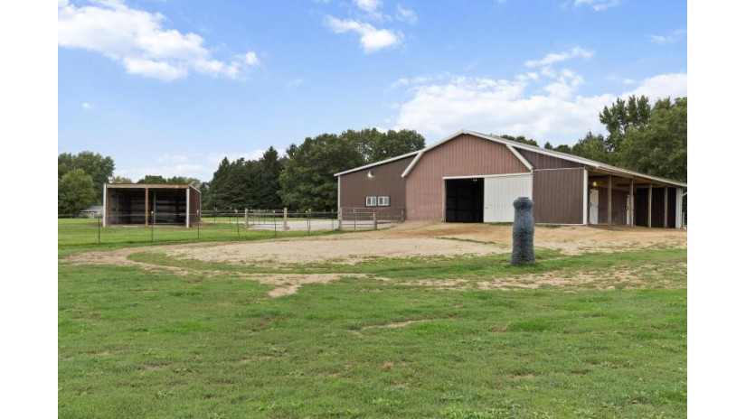 1319 E Robincrest Ln Elkhorn, WI 53121 by Mahler Sotheby's International Realty $749,000