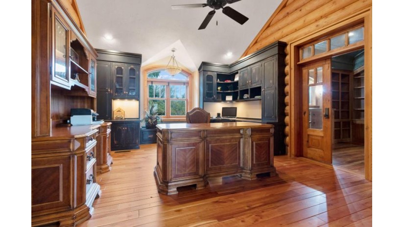 2526 Longtail Beach Ln Suamico, WI 54173 by Found It $2,450,000