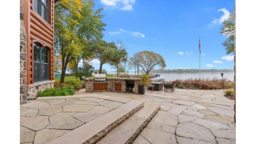 2526 Longtail Beach Ln Suamico, WI 54173 by Found It $2,450,000