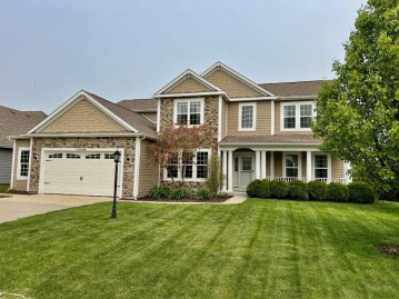 W177N11438 Blackstone Cir, Germantown, WI 53022