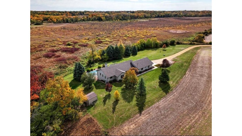 3256 County Road O - S Delavan, WI 53115 by Legendary Real Estate Services - 262-204-5534 $1,100,000