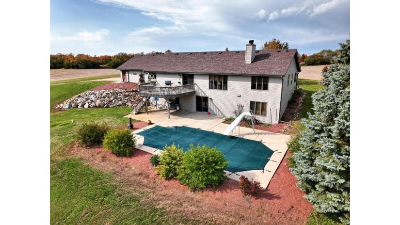 3256 County Road O - S Delavan, WI 53115 by Legendary Real Estate Services - 262-204-5534 $1,100,000