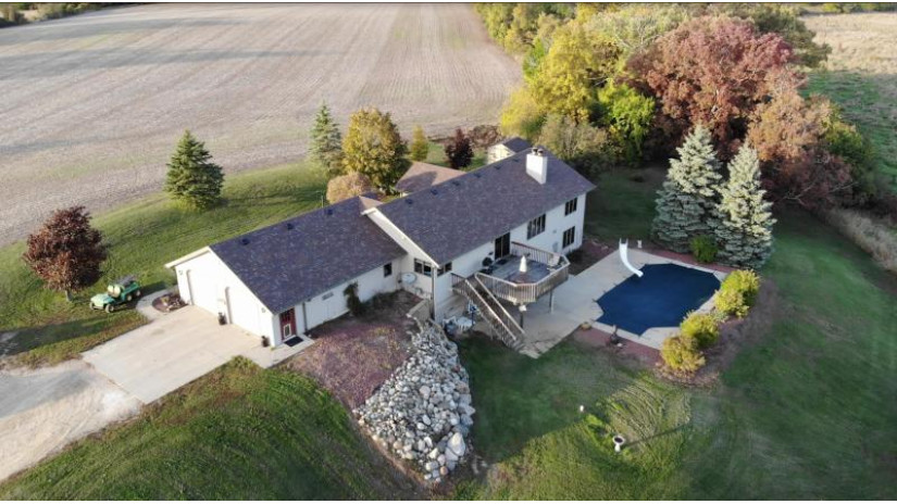 3256 County Road O - S Delavan, WI 53115 by Legendary Real Estate Services - 262-204-5534 $1,100,000