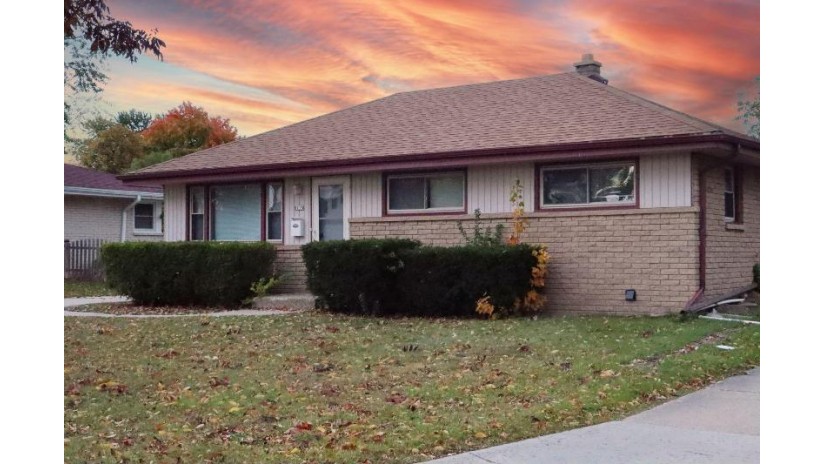 8125 W Clovernook St Milwaukee, WI 53223 by Mahler Sotheby's International Realty $220,000