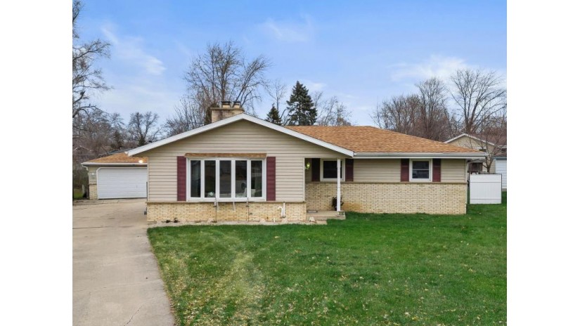 8132 Dorothy Ct Mount Pleasant, WI 53406 by Keller Williams Momentum $290,000