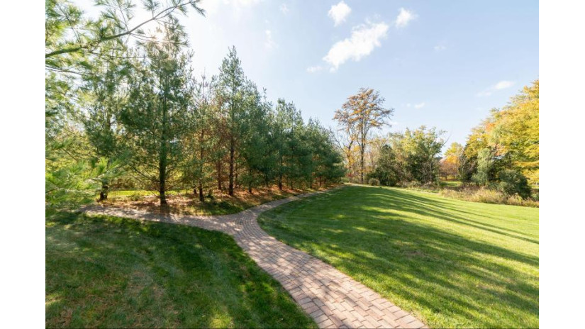 N1517 Meadow Ridge Cir Linn, WI 53147 by Homestead Realty of Lake Geneva $1,095,000