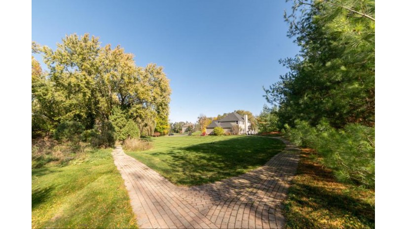 N1517 Meadow Ridge Cir Linn, WI 53147 by Homestead Realty of Lake Geneva $1,095,000