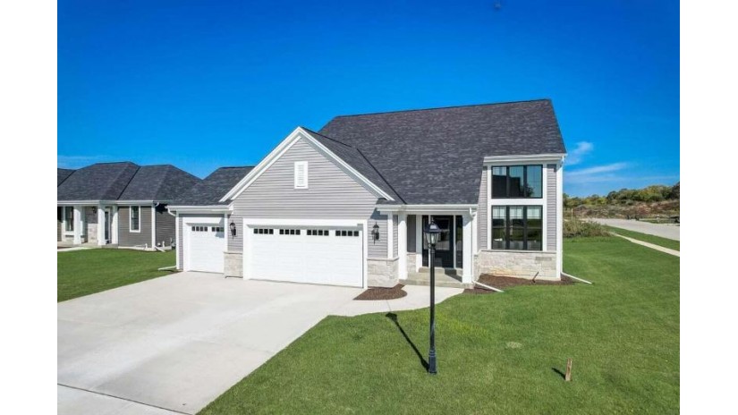 2686 Red Oak Ln East Troy, WI 53120 by Bielinski Homes, Inc. $586,900