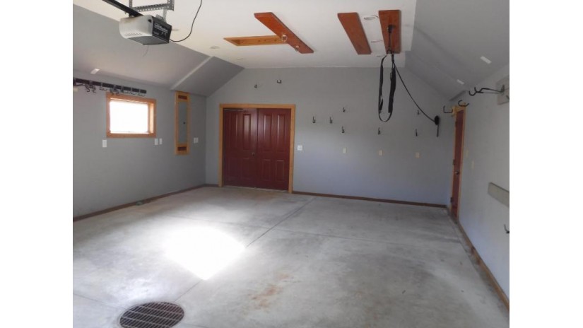 1628 N Rapids Rd Manitowoc, WI 54220 by Coldwell Banker Real Estate Group~Manitowoc - 920-769-1600 $299,900