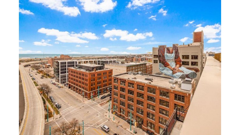 400 N Broadway - 903 Milwaukee, WI 53202 by Mahler Sotheby's International Realty $540,000