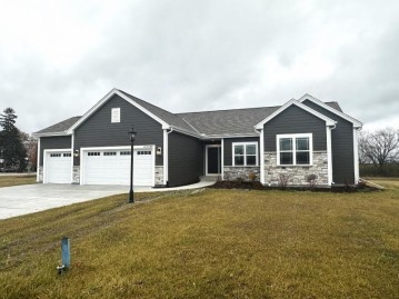 W151N11980 Mistletoe Rd, Germantown, WI 53022