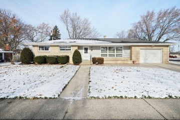 700 13th Ave, Union Grove, WI 53182-1453