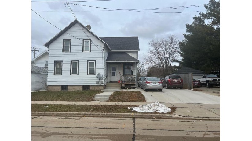 1314 21st St Two Rivers, WI 54241 by Coldwell Banker Real Estate Group~Manitowoc - 920-769-1600 $119,900