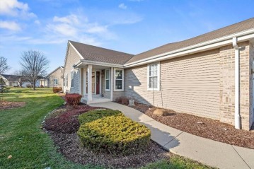 535 Fairview Cir B, Waterford, WI 53185-2874