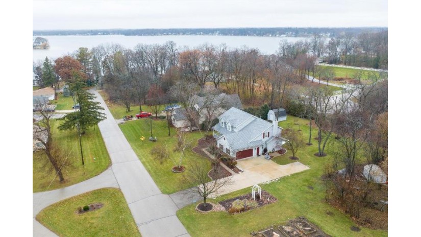 39004 89th St Randall, WI 53105 by RE/MAX Plaza $534,000