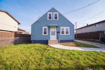 5348 N 91st St, Milwaukee, WI 53225