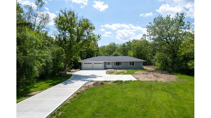 W3665 Mcdonald Rd Geneva, WI 53147 by Lake Geneva Area Realty, Inc. $575,000