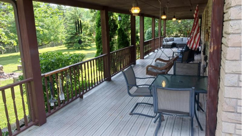 N9043 Lakeshore Dr Friendship, WI 54979 by Jock Team Real Estate LLC $544,900