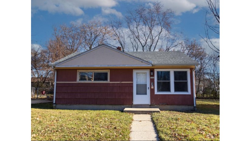 5730 N 62nd St Milwaukee, WI 53218 by Keller Williams-MNS Wauwatosa $114,900