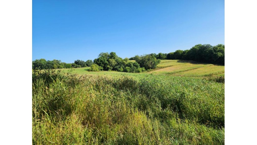 54008 Valentine Ln Eastman, WI 53826 by NextHome Prime Real Estate $1,000,000