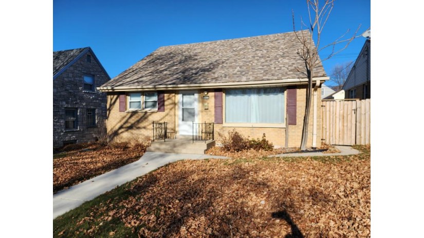 8408 W Keefe Ave Milwaukee, WI 53222 by Lannon Stone Realty LLC $229,900