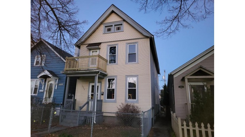 1552 S 3rd St 1552A, 1552B Milwaukee, WI 53204 by Realty Executives Integrity~Brookfield $220,000