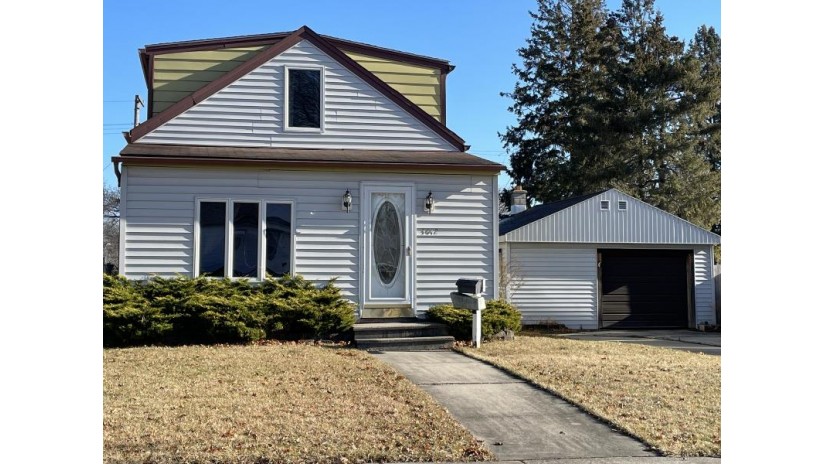 3642 S 88th St Milwaukee, WI 53228 by Premier Point Realty LLC $149,900