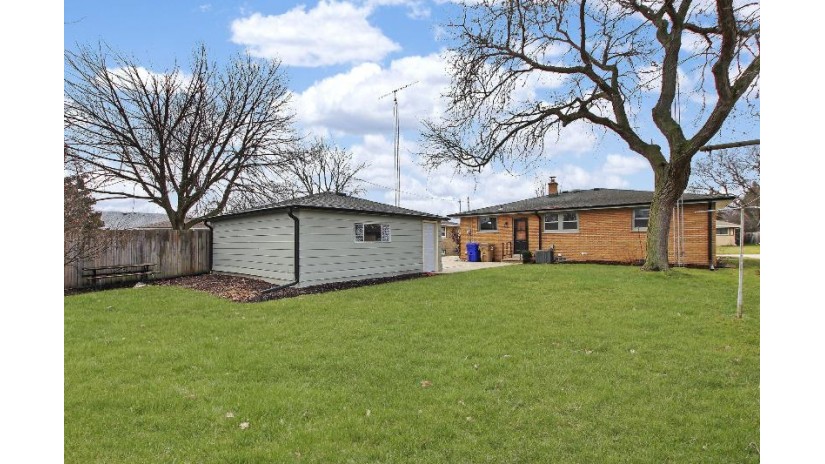 5607 53rd Ave Kenosha, WI 53144 by Berkshire Hathaway Home Services Epic Real Estate $322,000